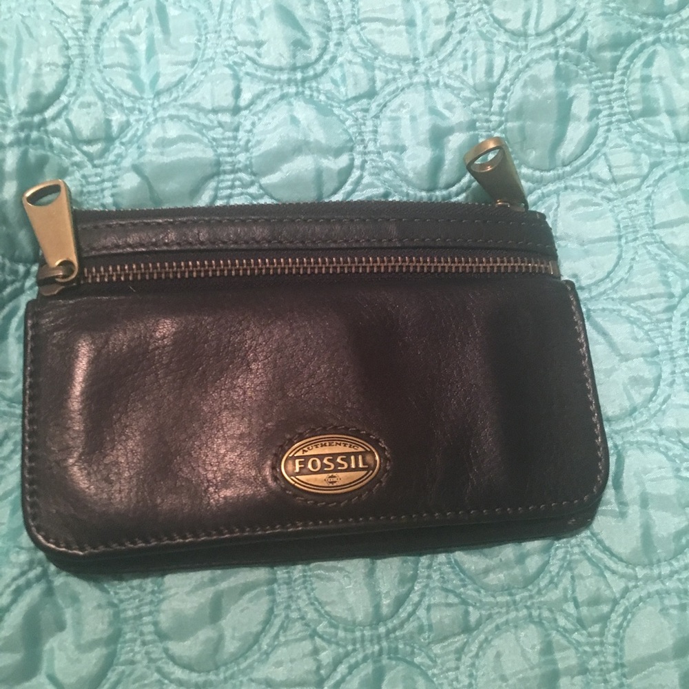 Fossil wallet clutch